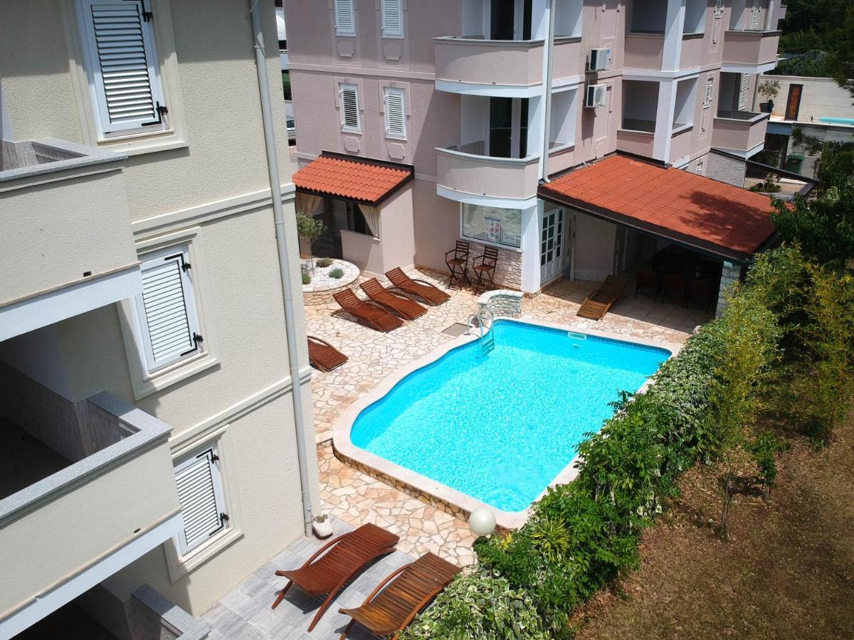 Apartments And Rooms Degra Umag Eksteriør bilde