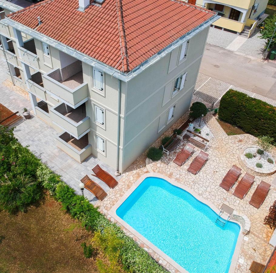 Apartments And Rooms Degra Umag Eksteriør bilde