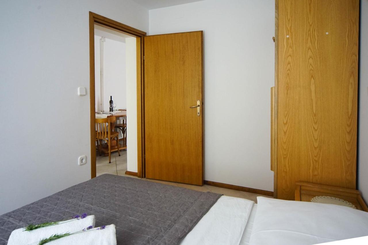 Apartments And Rooms Degra Umag Eksteriør bilde
