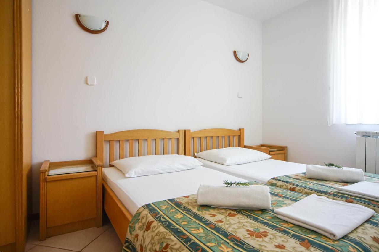 Apartments And Rooms Degra Umag Eksteriør bilde